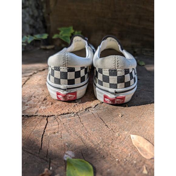 Vans, black and off white checkered slip ons size kids 2.5 - Picture 4 of 8